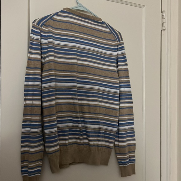 saks fifth avenue sweater size: M - Picture 6 of 8